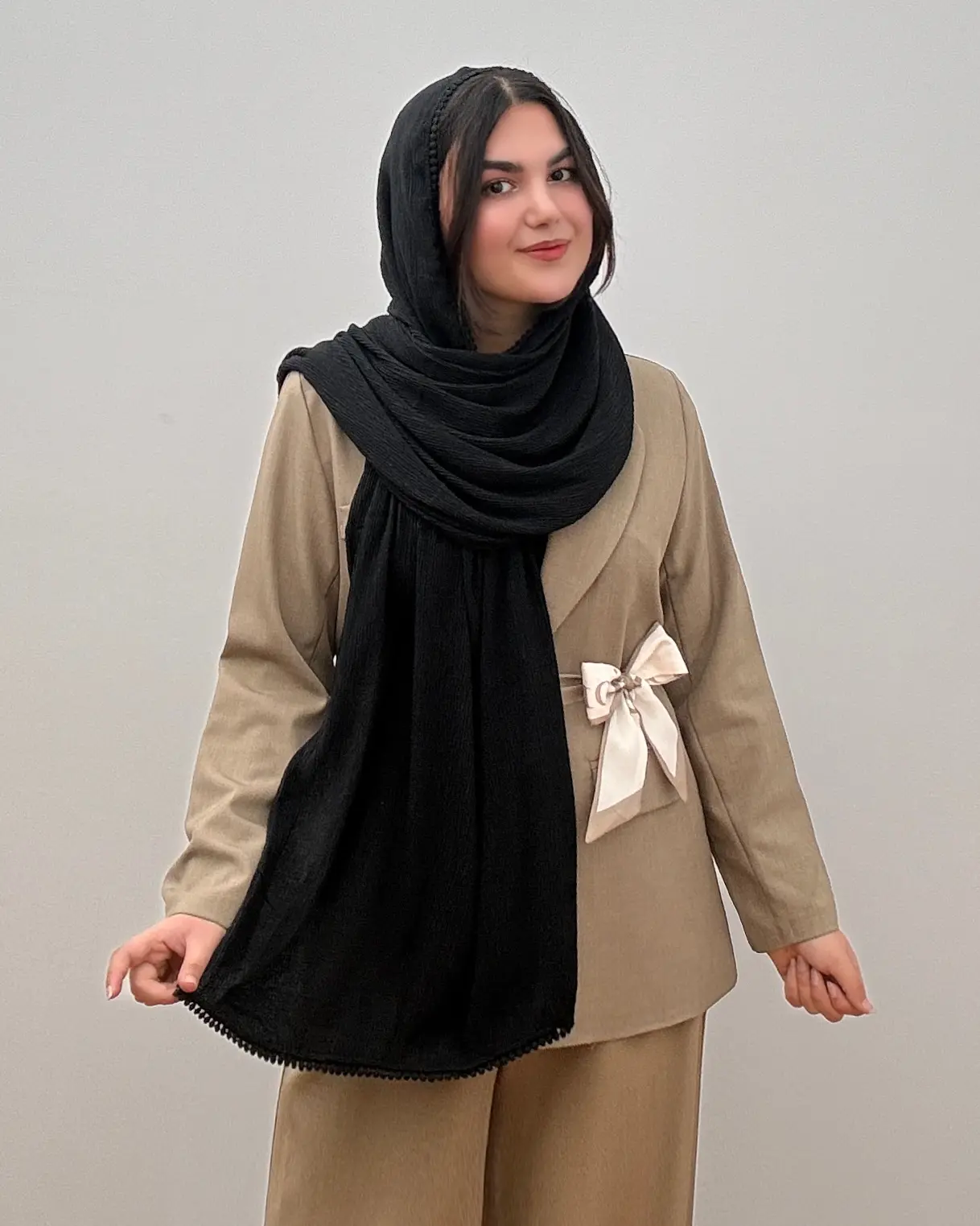 شال دخترانه و زنانه نخی مدل دور عدسی